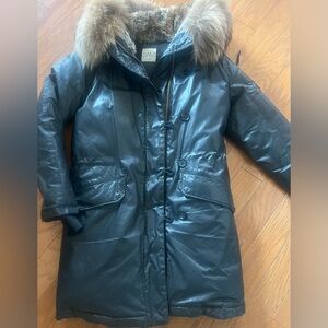 SAM. Size XS, Midnight Black Coat with Fur Accent, very good used condition!